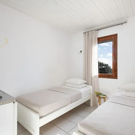 Acroterra - Easy Living Αλυκή