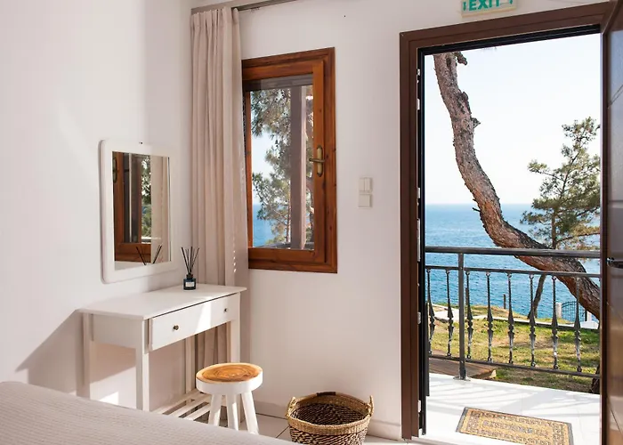 Apartahotel Acroterra - Easy Living Alikí