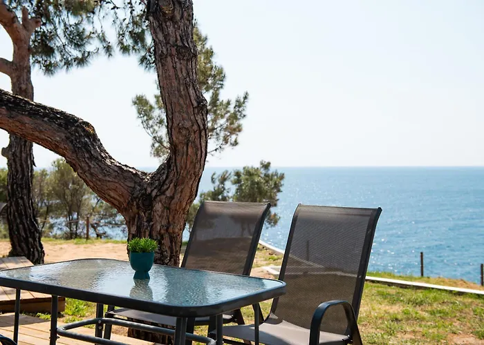 Acroterra - Easy Living Apartahotel Alikí