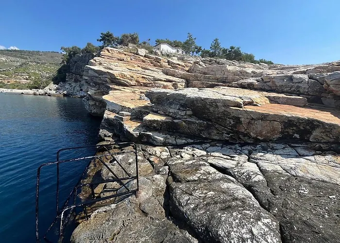 Acroterra - Easy Living Apartahotel Alikí