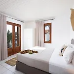 Acroterra - Easy Living Aparthotel