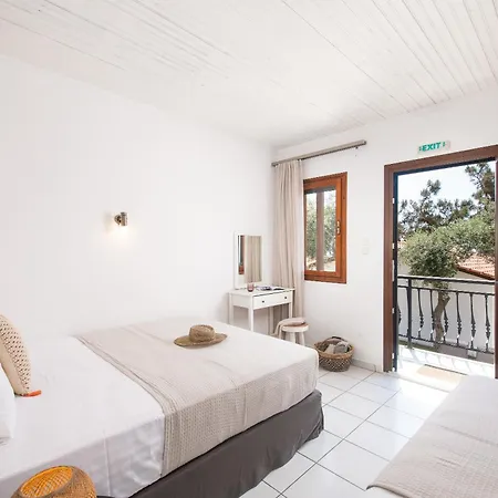 Acroterra - Easy Living Aparthotel Alikí