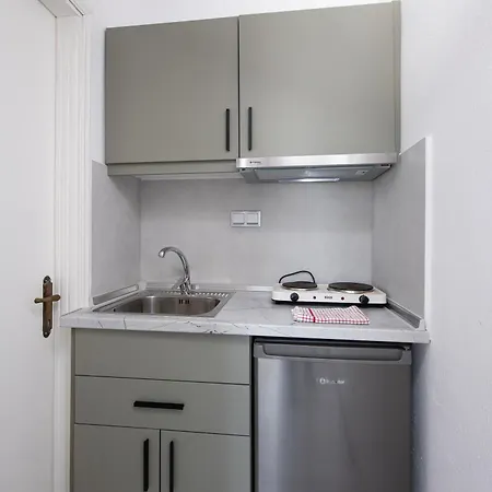 Acroterra - Easy Living