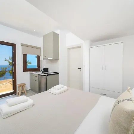 Acroterra - Easy Living * Alikí