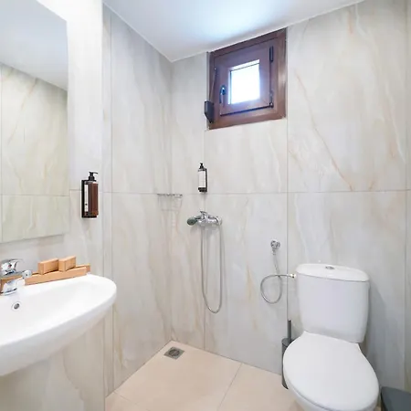 Acroterra - Easy Living Апартхотел