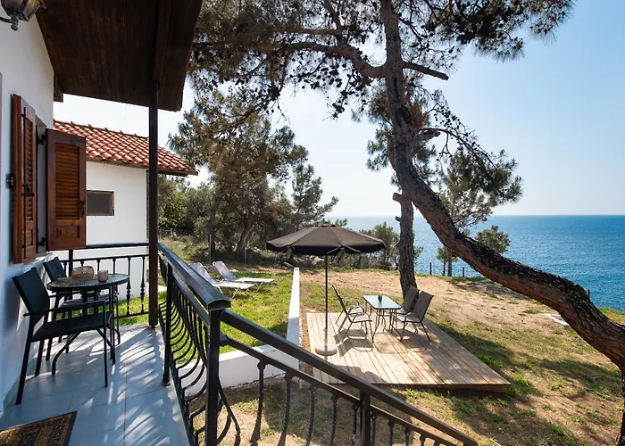 Acroterra - Easy Living Aparthotel 3*